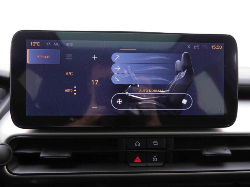 Photo 10 de l'offre de Jeep Avenger 1.2T e-Hybrid DCT Summit à 31469€ chez Carlyss automobiles Vitré