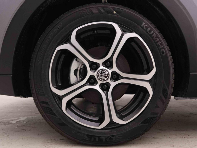 Photo 20 de l'offre de MG Motor ZS 1.5i 115 Comfort à 23498€ chez Carlyss automobiles Vitré