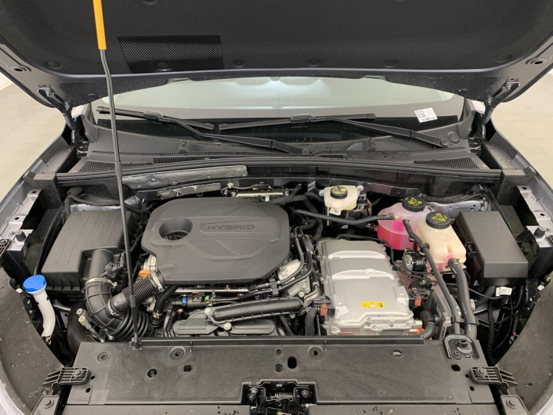 Photo 20 de l'offre de MG Motor ZS 1.5 L Hybrid+ 197 ch Comfort à 21998€ chez Carlyss automobiles Vitré