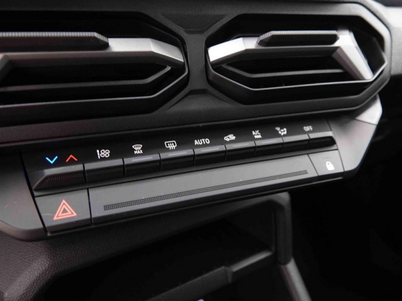 Photo 11 de l'offre de DACIA DUSTER 1.2 Mild Hybrid 130 Journey à 26688€ chez Carlyss automobiles Vitré