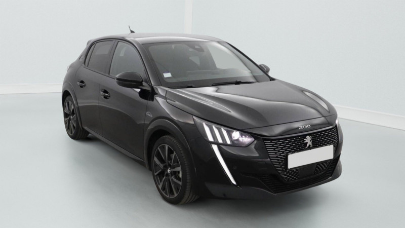 Photo 1 de l'offre de PEUGEOT 208 PureTech 100 S&S EAT8 GT à 22698€ chez Carlyss automobiles Vitré