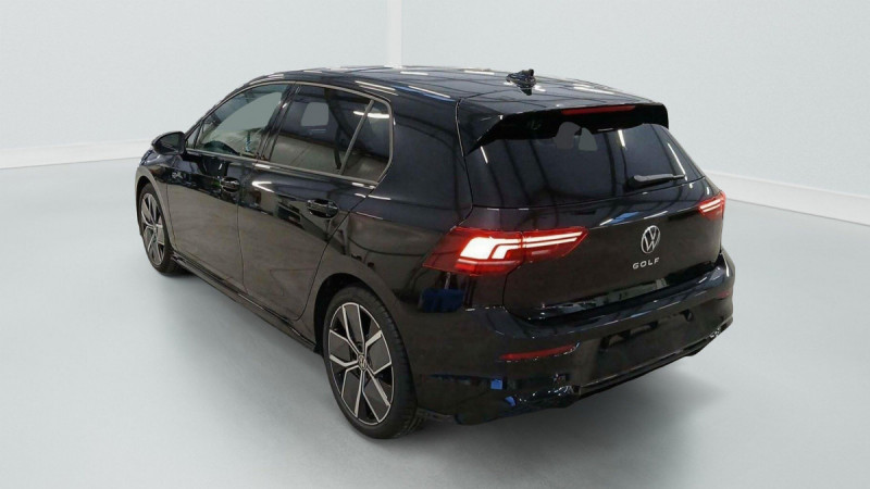 Photo 5 de l'offre de VOLKSWAGEN GOLF Golf 2.0 TDI 150 DSG7 R-Line à 37498€ chez Carlyss automobiles Vitré