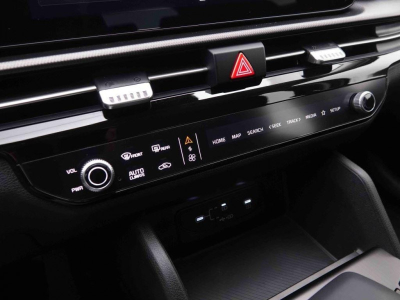 Photo 15 de l'offre de KIA SPORTAGE 1.6T-GDI DCT Pulse Plus New Model à 33948€ chez Carlyss automobiles Vitré