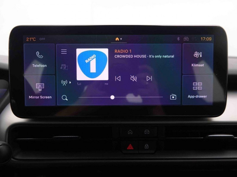 Photo 12 de l'offre de Jeep Avenger 1.2 MHEV 110 DCT6 Altitude à 27502€ chez Carlyss automobiles Vitré