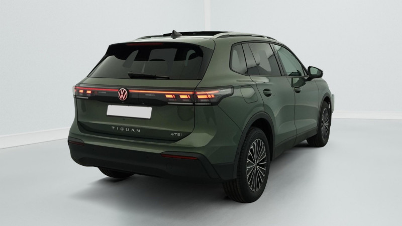 Photo 7 de l'offre de VOLKSWAGEN TIGUAN NOUVEAU 1.5 eTSI 150CV DSG7 LIFE PLUS à 39998€ chez Carlyss automobiles Vitré
