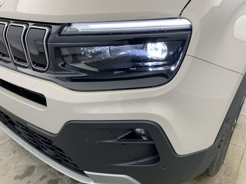 Photo 25 de l'offre de Jeep Avenger 1.2 Turbo T3 100 ch Summit à 23998€ chez Carlyss automobiles Vitré