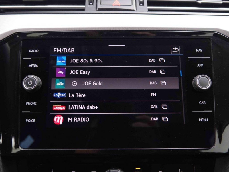 Photo 16 de l'offre de VOLKSWAGEN Passat Variant 1.4 TSi 218 GTE PHEV à 29698€ chez Carlyss automobiles Vitré