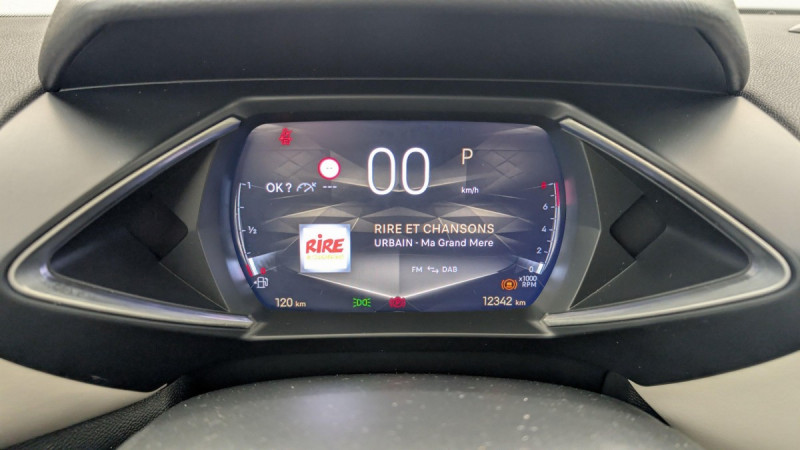 Photo 15 de l'offre de DS DS3 PureTech 130 EAT8 Esprit de Voyage à 21556€ chez Carlyss automobiles Vitré