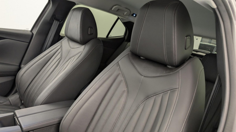 Photo 16 de l'offre de DS DS4 PureTech 130 EAT8 Rivoli à 22562€ chez Carlyss automobiles Vitré