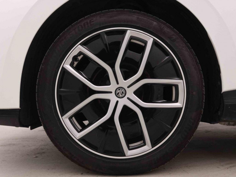 Photo 8 de l'offre de MG Motor MG4 64 kWh 204 Luxury Range à 28598€ chez Carlyss automobiles Vitré