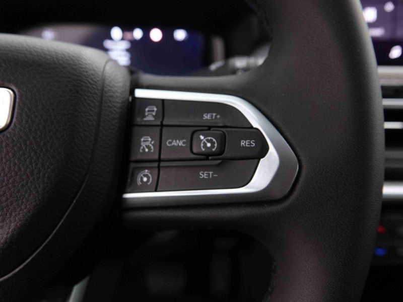 Photo 4 de l'offre de JEEP Compass 1.5 MHEV 130 DCT Altitude à 29198€ chez Carlyss automobiles Vitré