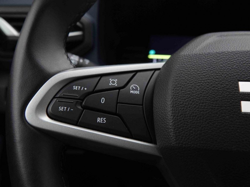 Photo 19 de l'offre de DACIA DUSTER 1.2 Mild Hybrid 130 Expression à 25198€ chez Carlyss automobiles Vitré