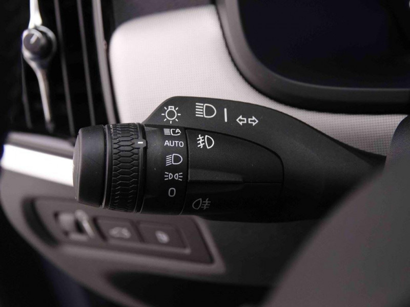 Photo 19 de l'offre de VOLVO V90 2.0 T6 PHEV 350 AWD 18gr Inscription à 37203€ chez Carlyss automobiles Vitré