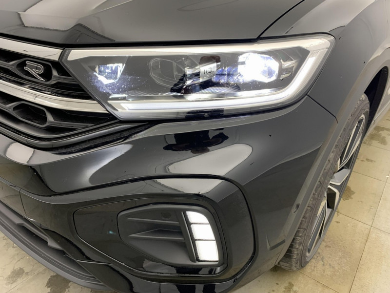 Photo 12 de l'offre de VOLKSWAGEN T-roc 2.0 TDI 150 Start/Stop DSG7 R-Line Edition à 35998€ chez Carlyss automobiles Vitré