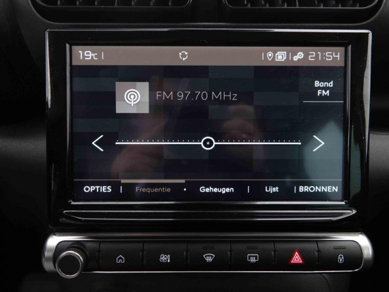 Photo 9 de l'offre de CITROEN C3 Aircross 1.2 T 130 EAT6 MAX à 19301€ chez Carlyss automobiles Vitré