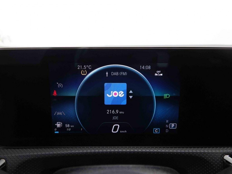 Photo 16 de l'offre de MERCEDES-BENZ CLA 200 163 DCT Shooting Brake AMG-Line à 40565€ chez Carlyss automobiles Vitré