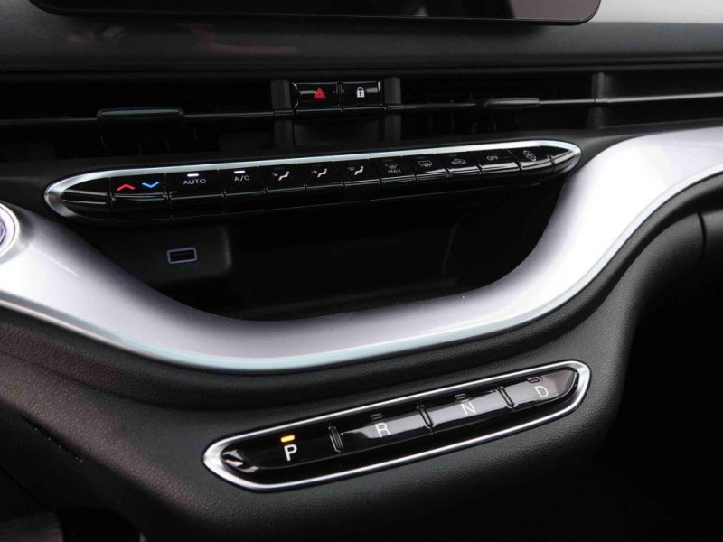 Photo 11 de l'offre de Fiat 500e 118 Icon 42 Kw à 19298€ chez Carlyss automobiles Vitré