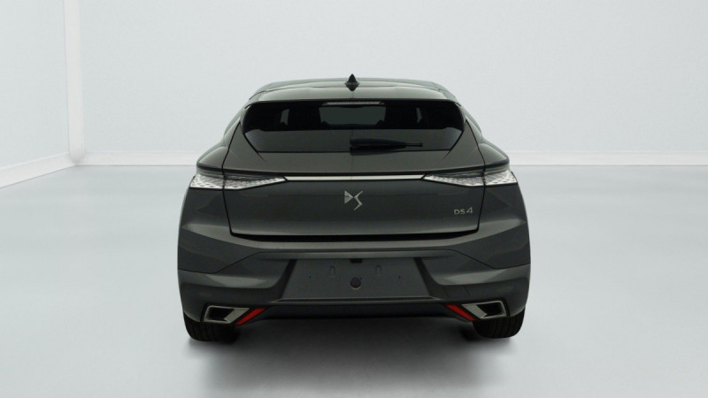 Photo 6 de l'offre de DS DS4 PureTech 130 EAT8 Rivoli à 21727€ chez Carlyss automobiles Vitré