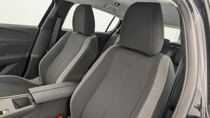 Photo 16 de l'offre de PEUGEOT 308 PureTech 130ch S&S EAT8 Active Pack à 21040€ chez Carlyss automobiles Vitré