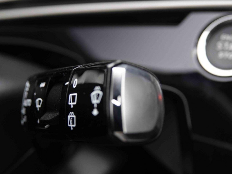 Photo 19 de l'offre de PEUGEOT 5008 Hybrid 145 e-DCS6 Allure à 37335€ chez Carlyss automobiles Vitré