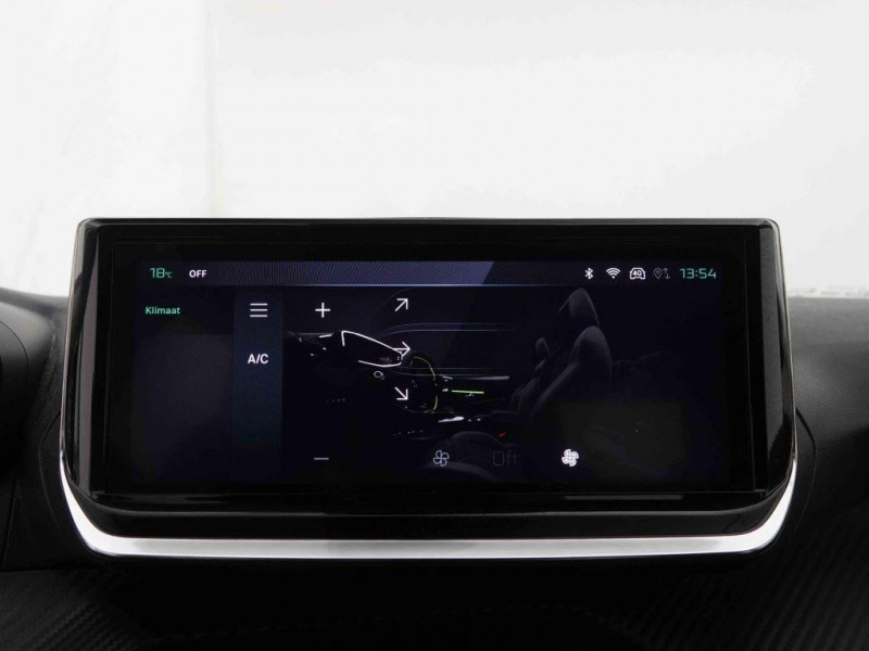 Photo 8 de l'offre de PEUGEOT 208 1.2 T 100 Active à 17498€ chez Carlyss automobiles Vitré