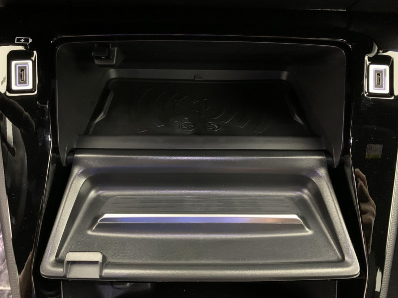 Photo 22 de l'offre de PEUGEOT 2008 Hybrid 145 e-DCS6 GT à 26158€ chez Carlyss automobiles Vitré