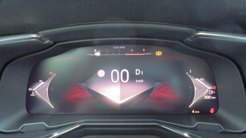 Photo 5 de l'offre de DS DS 7 BlueHDi 130 EAT8 Performance Line à 34398€ chez Carlyss automobiles Vitré