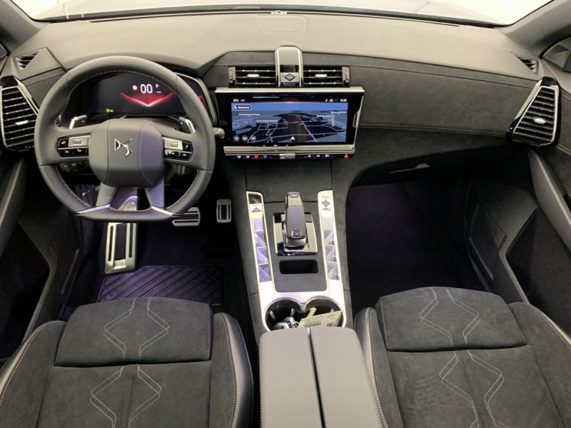 Photo 13 de l'offre de DS DS7 BlueHDi 130 EAT8 Pallas à 33598€ chez Carlyss automobiles Vitré