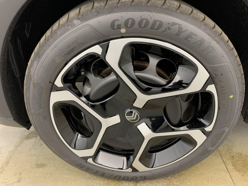 Photo 15 de l'offre de Citroën C3 SOCIETE NOUVELLE TURBO 100 BVM PRO à 17457€ chez Carlyss automobiles Vitré