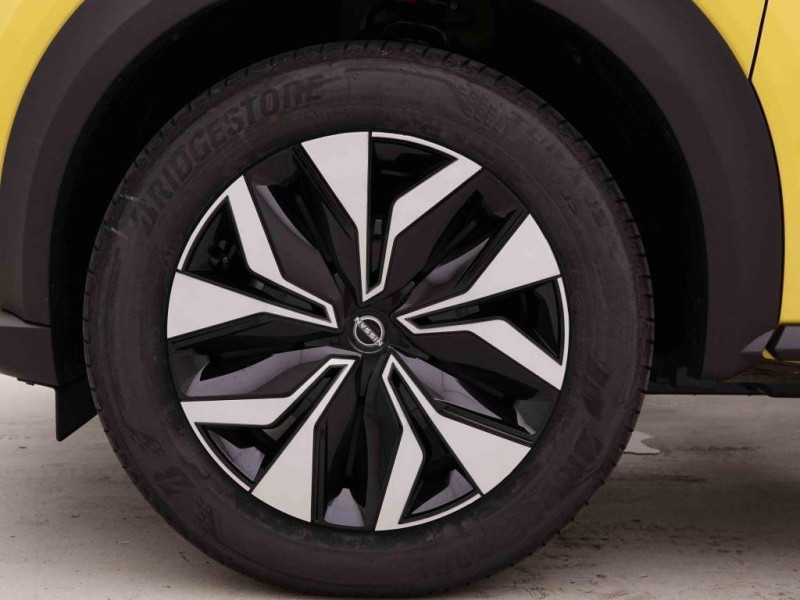 Photo 20 de l'offre de NISSAN JUKE 1.0 DIG-T 114 DCT Acenta Plus à 22999€ chez Carlyss automobiles Vitré