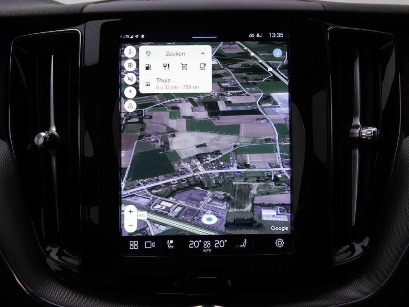 Photo 7 de l'offre de VOLVO XC60 2.0 B4 197 Geartronic Plus Dark à 51765€ chez Carlyss automobiles Vitré