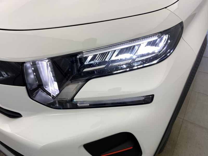 Photo 23 de l'offre de Citroën C3 SOCIETE NOUVELLE TURBO 100 BVM PRO à 15597€ chez Carlyss automobiles Vitré