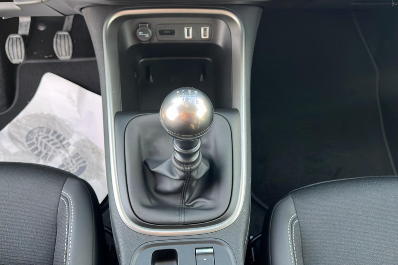 Photo 16 de l'offre de Jeep Avenger 1.2 Turbo T3 100 ch Summit à 23998€ chez Carlyss automobiles Vitré