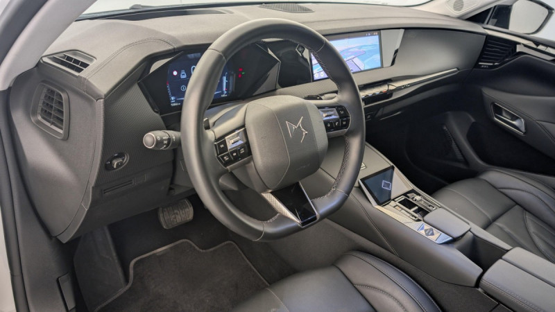 Photo 15 de l'offre de DS DS4 PureTech 130 EAT8 Rivoli à 22311€ chez Carlyss automobiles Vitré