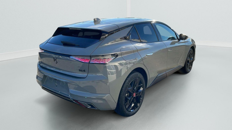 Photo 4 de l'offre de DS DS4 PureTech 130 EAT8 Performance Line+ à 21986€ chez Carlyss automobiles Vitré