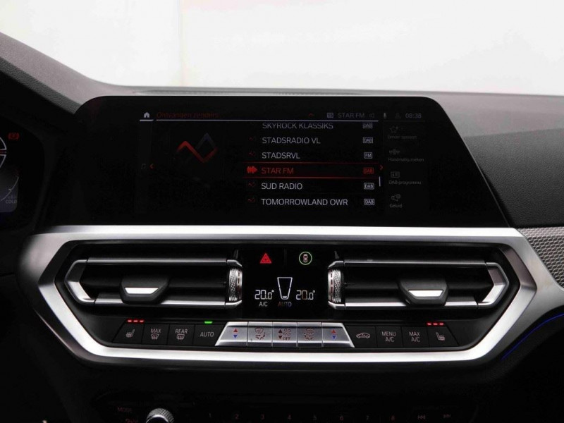 Photo 6 de l'offre de Bmw 3 330i Touring Steptronic M-Pack à 46965€ chez Carlyss automobiles Vitré