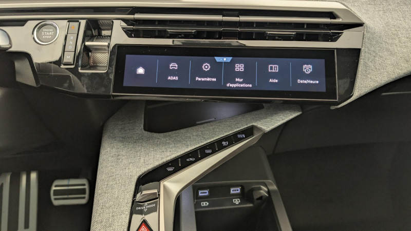 Photo 21 de l'offre de PEUGEOT 5008 Hybrid 145 e-DCS6 GT à 34998€ chez Carlyss automobiles Vitré