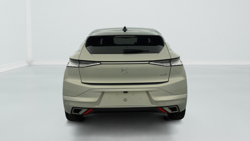 Photo 6 de l'offre de DS DS4 PureTech 130 EAT8 Rivoli à 24340€ chez Carlyss automobiles Vitré