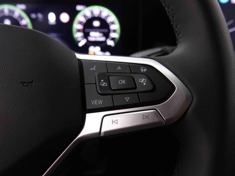 Photo 13 de l'offre de VOLKSWAGEN Tiguan 1.5 eTSi MHEV 150 DSG Elegance à 41998€ chez Carlyss automobiles Vitré