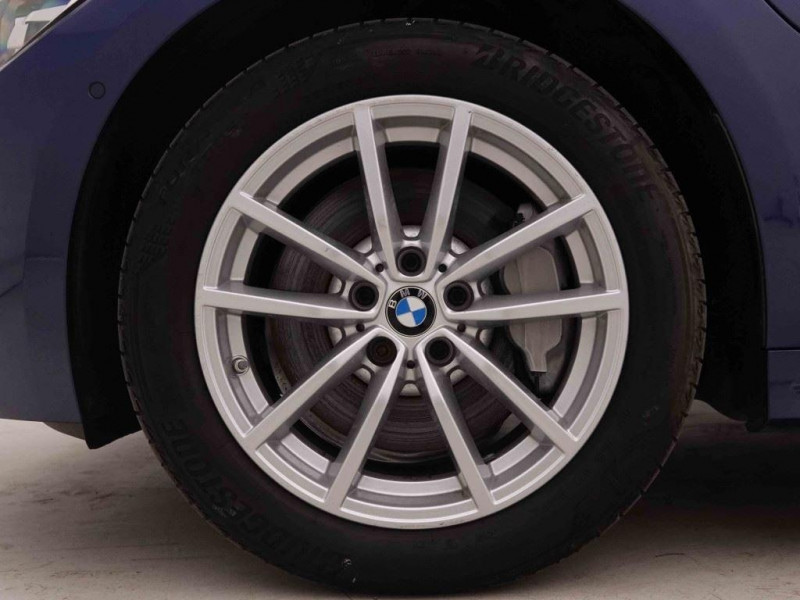 Photo 20 de l'offre de Bmw 3 330e 292 PHEV Business Edition à 34098€ chez Carlyss automobiles Vitré