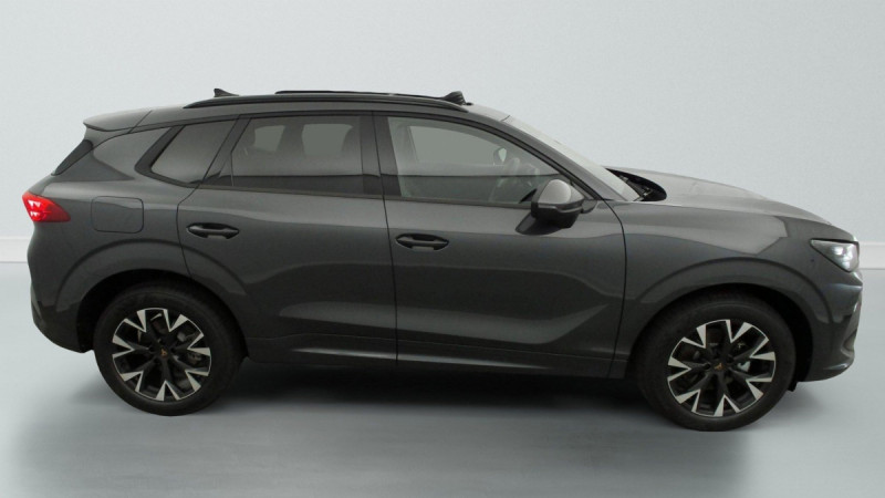 Photo 8 de l'offre de Cupra Terramar 1.5 eTSI Hybrid 150 ch DSG7 V à 36998€ chez Carlyss automobiles Vitré