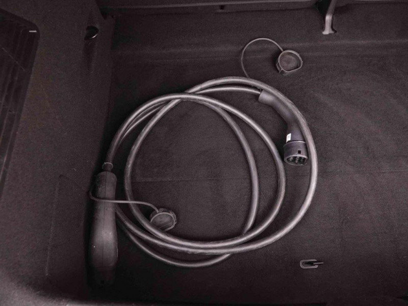 Photo 5 de l'offre de RENAULT Mégane 40 kWh E-TECH R130 Boost Charge à 24718€ chez Carlyss automobiles Vitré