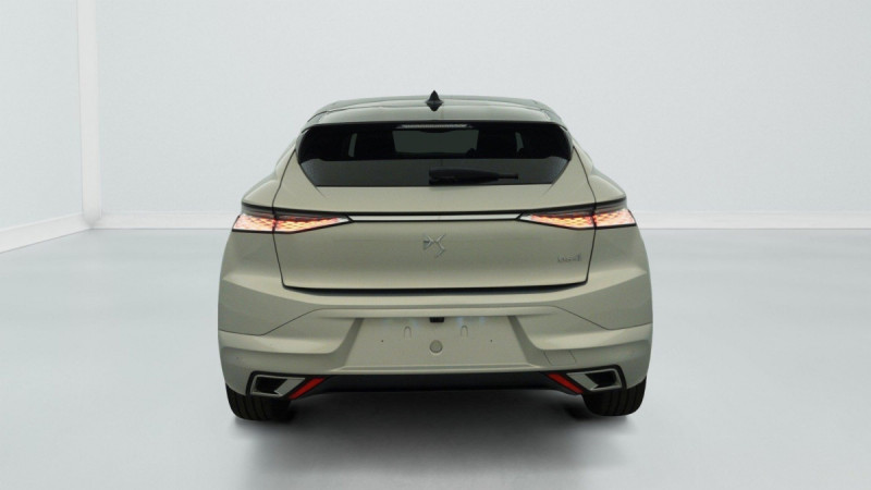 Photo 6 de l'offre de DS DS4 PureTech 130 EAT8 Rivoli à 23053€ chez Carlyss automobiles Vitré