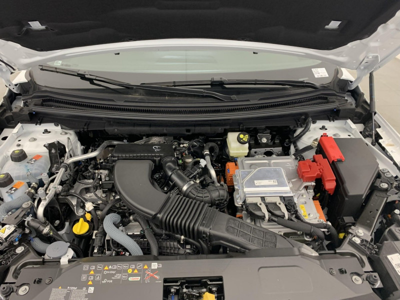 Photo 16 de l'offre de Renault AUSTRAL NOUVEAU FULL HYBRID E-TECH 200 CH EVOLUTION à 31998€ chez Carlyss automobiles Vitré