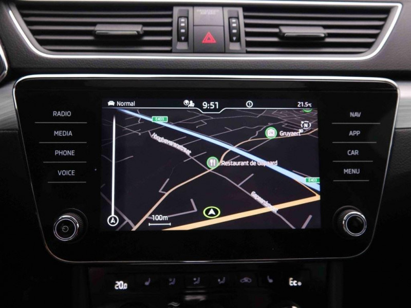 Photo 11 de l'offre de SKODA Superb 1.4 TSi 218 PHEV Combi Edition à 32177€ chez Carlyss automobiles Vitré