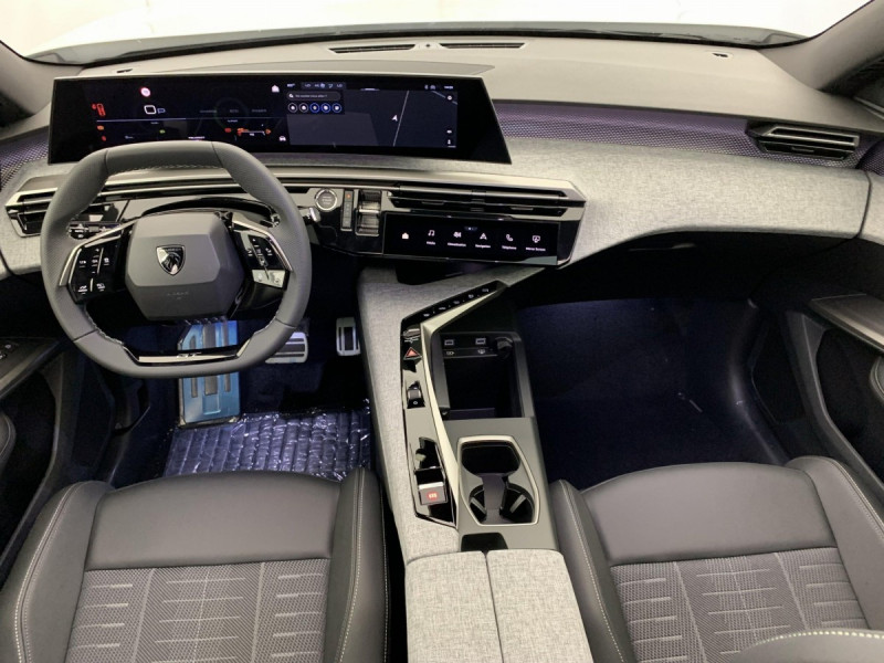 Photo 12 de l'offre de PEUGEOT 3008 Hybrid 145 e-DCS6 GT à 34998€ chez Carlyss automobiles Vitré