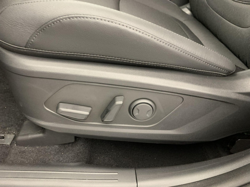 Photo 19 de l'offre de HYUNDAI Tucson 1.6 T-GDI 253 Plug-in BVA6 Creative à 34998€ chez Carlyss automobiles Vitré