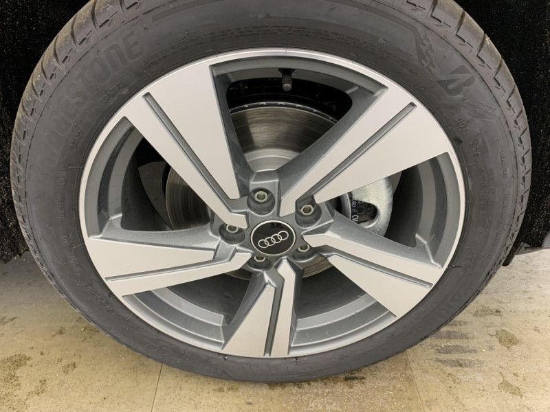 Photo 12 de l'offre de AUDI Q2 35 TDI 150 S tronic 7 Design à 36998€ chez Carlyss automobiles Vitré