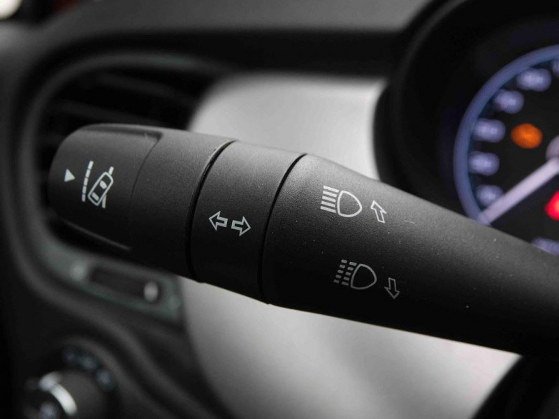 Photo 14 de l'offre de FIAT 500X 1.5 Hybrid 131 DCT Sport à 22743€ chez Carlyss automobiles Vitré