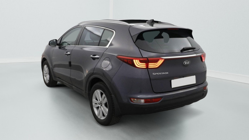 Photo 2 de l'offre de KIA SPORTAGE Sportage 1.7 CRDi 115 ISG 4x2 Active à 16198€ chez Carlyss automobiles Vitré